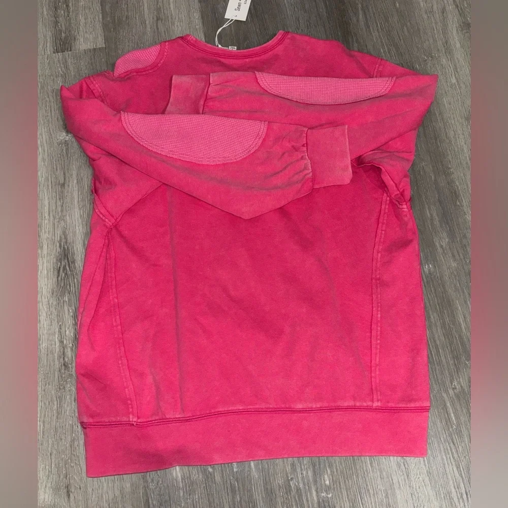 Sweater - Picture 6 of 6